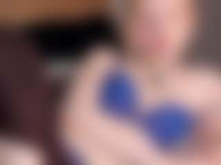 Live cam show with AngelWise - Full Nudity on fapnchat