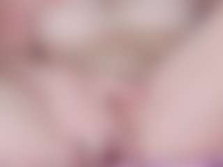 Live cam show with AngelWise - Striptease on livesuperchat.net