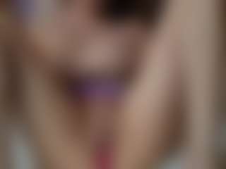 JoelleApril's Live Sex Cam Show
