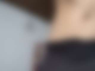 Live cam show with miazafiro - Athletic on live18s.com