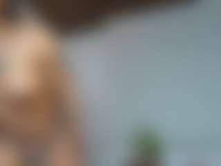 miazafiro's Live Sex Cam Show