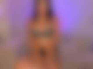 Live cam show with Scarlett Blaze - Normal on Camsoda