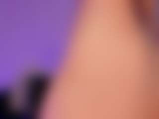 Live cam show with Scarlett Blaze - Blowjob on CamClone