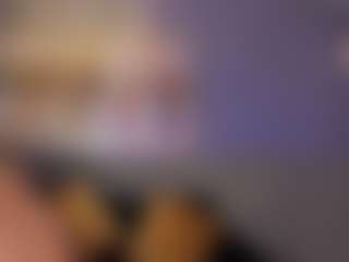 Live cam show with Scarlett Blaze - Small Tits on Camiplay Live