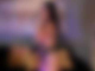 Live cam show with Scarlett Blaze - Small Tits Brown Hair on Gym Cam Girls
