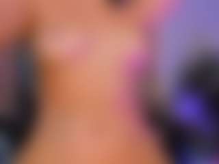 Live cam show with Scarlett Blaze - Small Tits on Camsoda