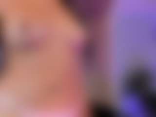 Scarlett Blazes Live-Sex-Cam-Show