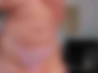 Live cam show with Scarlett Blaze - Brown Hair on Instabang