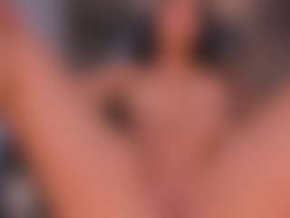 Live cam show with Scarlett Blaze - Full Nudity on Fling VIP Chat