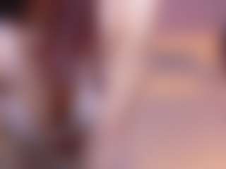 Live cam show with Sienna-Star - Teen (18+) on Camsoda