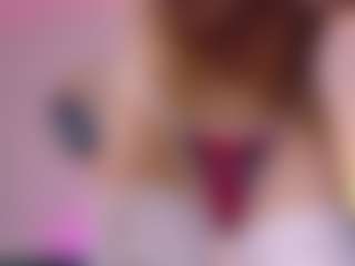 Live cam show with Sienna-Star - Horny on eurowanks.com