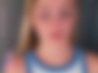 Live cam show with SusanSanders - Blonde Hair on madthumbs