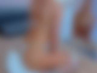 Aura-Powers's Live Sex Cam Show