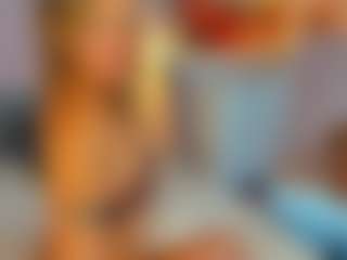 Live cam show with Aura-Powers - Bikini on CamSextacy