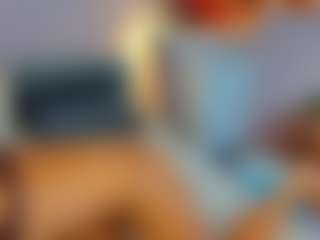 Live cam show with Aura-Powers - Bikini on CamwithHer