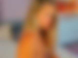 Live cam show with Aura-Powers - Smoking on Camsoda