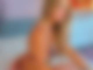 Live cam show with Aura-Powers - Twerk on Mixed Magazine Live
