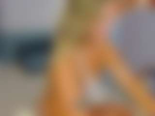 Aura-Powers's Live Sex Cam Show