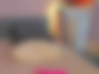 Live cam show with Aura-Powers - White on CamClone