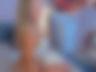 Aura-Powers's Live Sex Cam Show