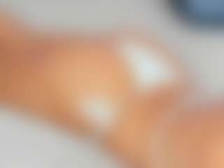 Live cam show with Aura-Powers - Bikini on Camsoda