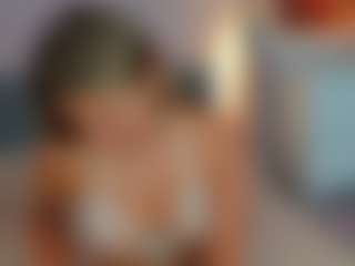Live cam show with Aura-Powers - Twerk Young Adult on studioflirtlive.com