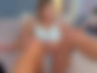 Aura-Powers's Live Sex Cam Show