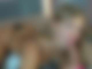 Live cam show with Aura-Powers - Big Ass on madthumbs