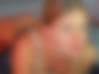 Aura-Powers's Live Sex Cam Show