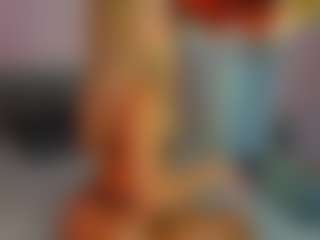 Live cam show with Aura-Powers - Erotic Dance on xheatlive.com
