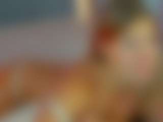 Live cam show with Aura-Powers - Spanks on Gym Cam Girls