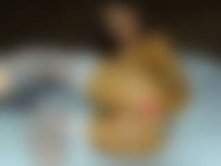 aylinhoney08's Live Sex Cam Show