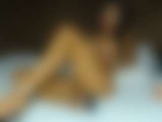 Live cam show with aylinhoney08 - Workout on Camming Site