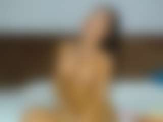 Live cam show with aylinhoney08 - Fingering on Gym Cam Girls