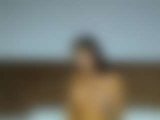 Live cam show with aylinhoney08 - Bedroom on SmokeAndPoke