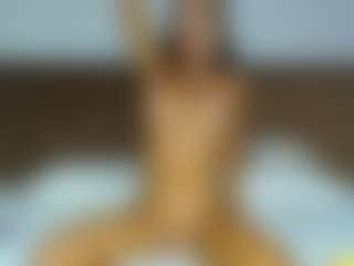 aylinhoney08's Live Sex Cam Show