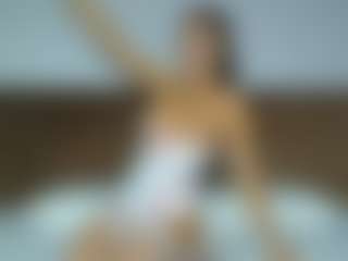 Live cam show with aylinhoney08 - Smoking on Camsoda