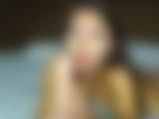 Live cam show with aylinhoney08 - Skinny on Mixed Magazine Live