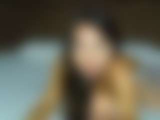 aylinhoney08's Live Sex Cam Show
