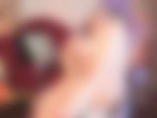 Isabella MILF webcam performer live streaming