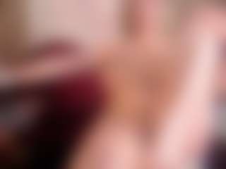 Live cam show with Isabella - Blonde Hair on camgirlchat.live