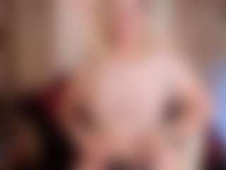 Live cam show with Isabella - Middle Aged on xfollow cams