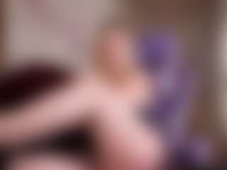 Live cam show with Isabella - Juguetes on Hubzter Live