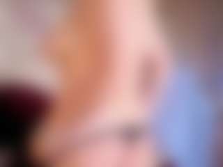 Live cam show with Isabella - Juguetes on CamwithHer