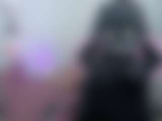 Melaanyluckk's Live Sex Cam Show