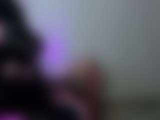 Live cam show with Melaanyluckk - Fuck Machine on Hubzter Live