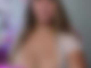 Melaanyluckk's Live Sex Cam Show