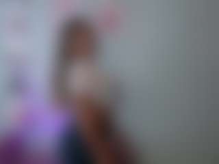Melaanyluckk's Live Sex Cam Show