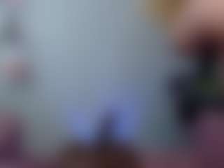 Melaanyluckk's Live Sex Cam Show