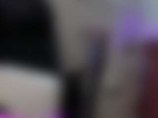 Live cam show with Melaanyluckk - Fuck Machine on SpunkLive